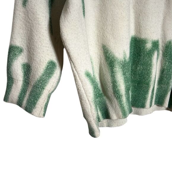 VRG GRL Crew Neck Dropped Shoulder Pullover Sweater Cream Green Medium/Large - Picture 4 of 8